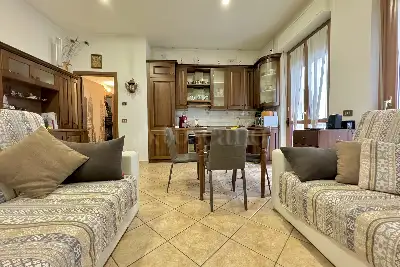 Casa in vendita, Via Boncompagni, Milano