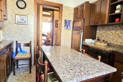 Casa in vendita, Via Montello, Brescia