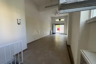 Negozio in affitto, Viale Legioni Romane, Milano