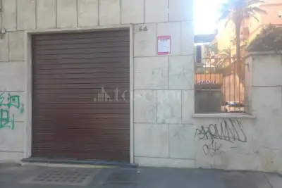 Negozio in affitto, Via Attilio Ambrosini, Roma