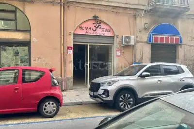 Negozio in affitto, Via Nicola Fabrizi, Messina
