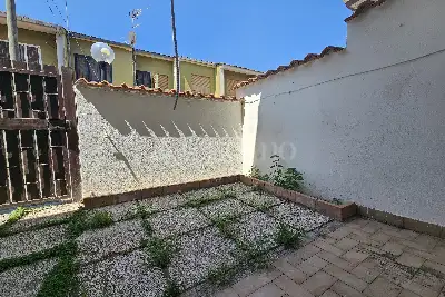 Villino a Schiera in vendita, Via Lago di Como, Pomezia