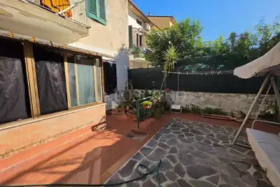 Casa in vendita, Via Marsala, Prato