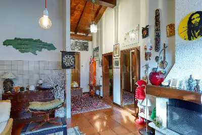 Villa in vendita, Via Luigi Pirandello, Besano