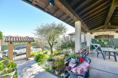 Villa in vendita, Via Gaetano Casati, Besana in Brianza