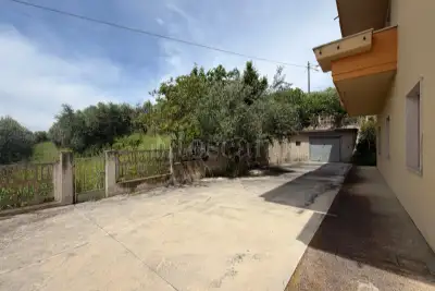 Casa Indipendente in vendita, Via San Pietro 1, Tortoreto, Tortoreto