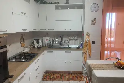 Casa in vendita, Via Garibaldi, Montepaone