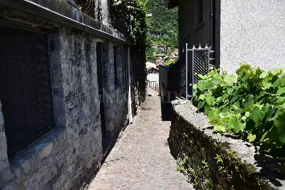 Casa Indipendente in vendita, Via Schignano, Argegno