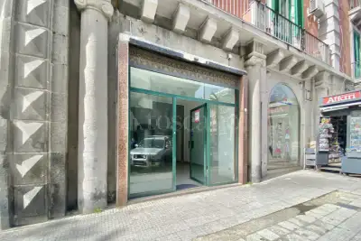 Negozio in affitto, Via Santa Cecilia, Messina