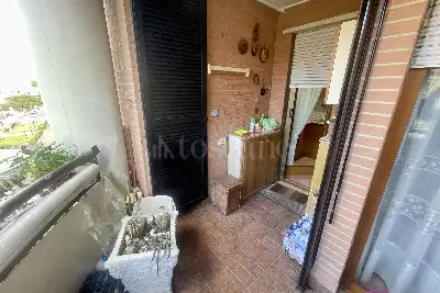 Casa in vendita, Piazza San Benedetto da Norcia, Pomezia