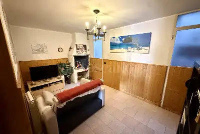 Villino a Schiera in vendita, Via Donatello, Brescia