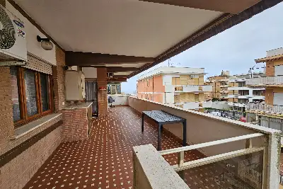 Casa in vendita, Via Gran Bretagna, Pomezia