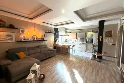 Casa in vendita, Via Cortemilia, Roma