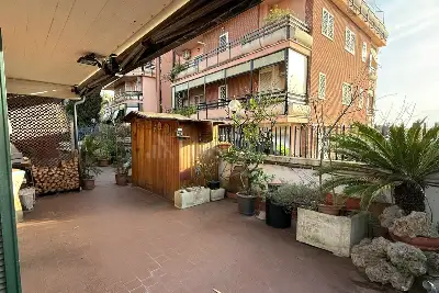 Villino a Schiera in vendita, Via degli Ossoli, Roma