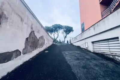 Laboratorio in vendita, Via Emilio Longoni, Roma