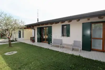 Villa in vendita, Via Camol di Brugnera, Brugnera