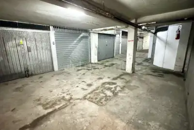 Garage in vendita, Via Ettore Paladini, Roma