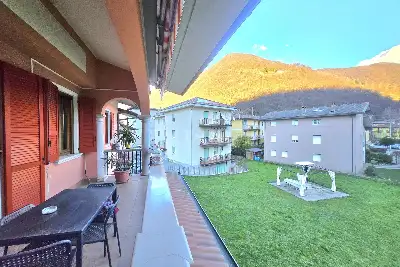 Villa in vendita, Via F. Petrarca, Sarezzo