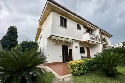 Villa Plurifamiliare in vendita, Via della Stazione, Anzio