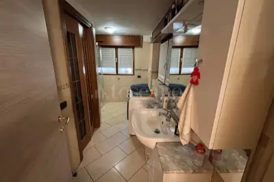 Villa in vendita, Via Vanzaghello, Busto Arsizio