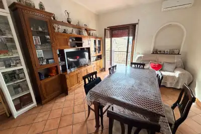 Casa in vendita, Via Metastasio, Pomezia