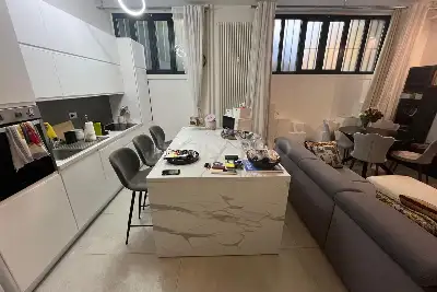 Casa in vendita, Via Washington , Milano