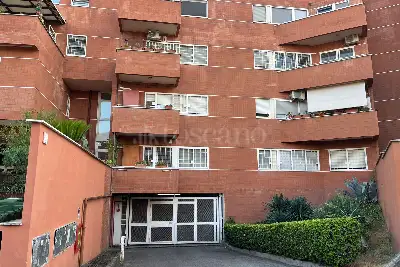 Box in vendita, Via Proust, Roma