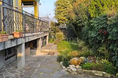 Villa in vendita, Via Monte Rosa, Fagnano Olona