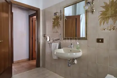 Casa in vendita, Via Roberto de Nobili, Roma