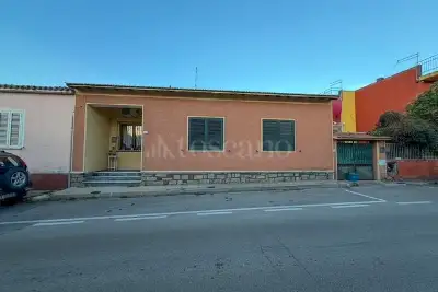 Casa Indipendente in vendita, Via Caravaggio 9, Olbia, Olbia
