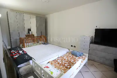 Casa in vendita, via Garibaldi Olgiate Comasco, Olgiate Comasco