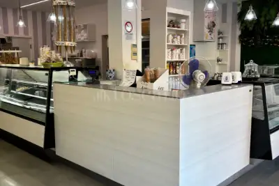 Attività Commerciale in affitto, Via Giacomo Leopardi, Terracina