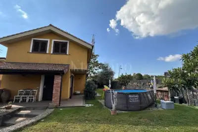 Casa Indipendente in vendita, Via Mascagni, San Giovanni la Punta