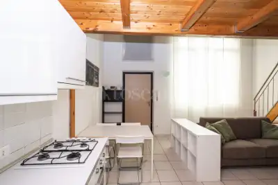 Loft in affitto, Piazza Pompeo Castelli, Milano