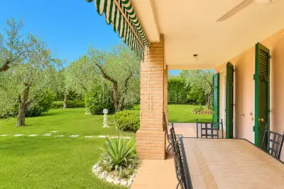 Villa in vendita, Via della Gherla, Moniga del Garda