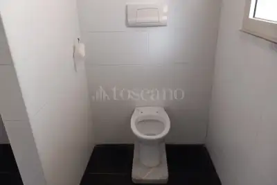 Negozio in vendita, Via Carlo Cattaneo, Casteldaccia