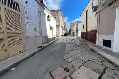 Casa Indipendente in vendita, Via Zezza, Cerignola