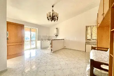 Villa in vendita, Via Giacomo Leopardi, Nepi