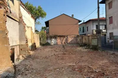Edificabile Residenziali in vendita, Via Roma, Arconate