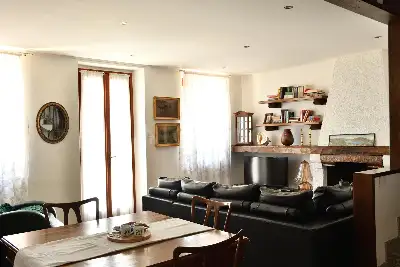 Casa Indipendente in vendita, Via Schignano, Argegno