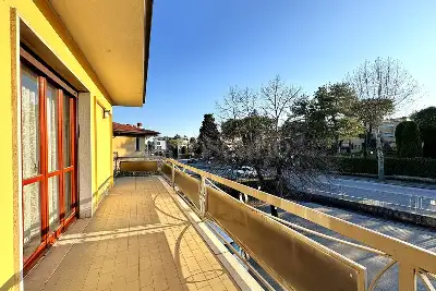 Casa in vendita, Viale della Repubblica, Peschiera del Garda