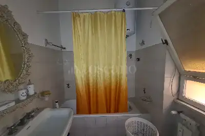 Casa in vendita, Via Catullo, Pomezia