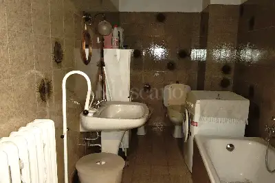 Casa in vendita, Via San Pietro, Siena