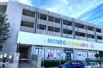 Box in vendita, Via San Lioce, Bari