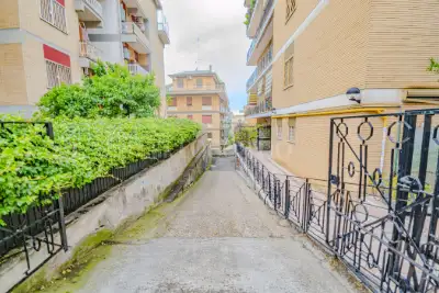 Ufficio in vendita, Via Raffaele Battistini, Roma