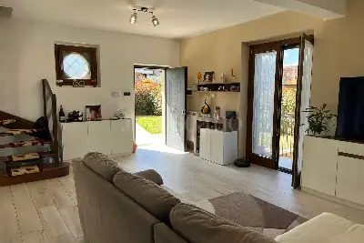 Villa Plurifamiliare in vendita, Via Dora Baltea, Mentana