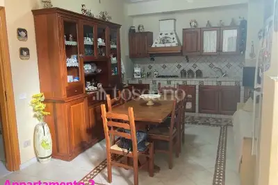 Palazzo in vendita, Via Cavallaro, Catania