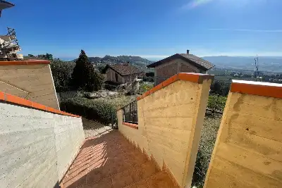 Casa Indipendente in vendita, Via Silone 15, Colonnella