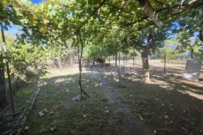Villino a Schiera in vendita, Via delle Fonti, Prato