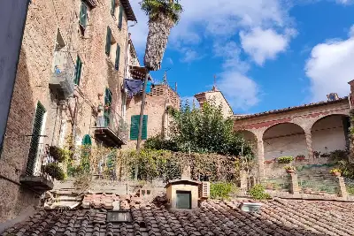 Casa in vendita, Via San Pietro, Siena